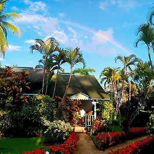 https://las-palmas-residence.comcaribbean.com